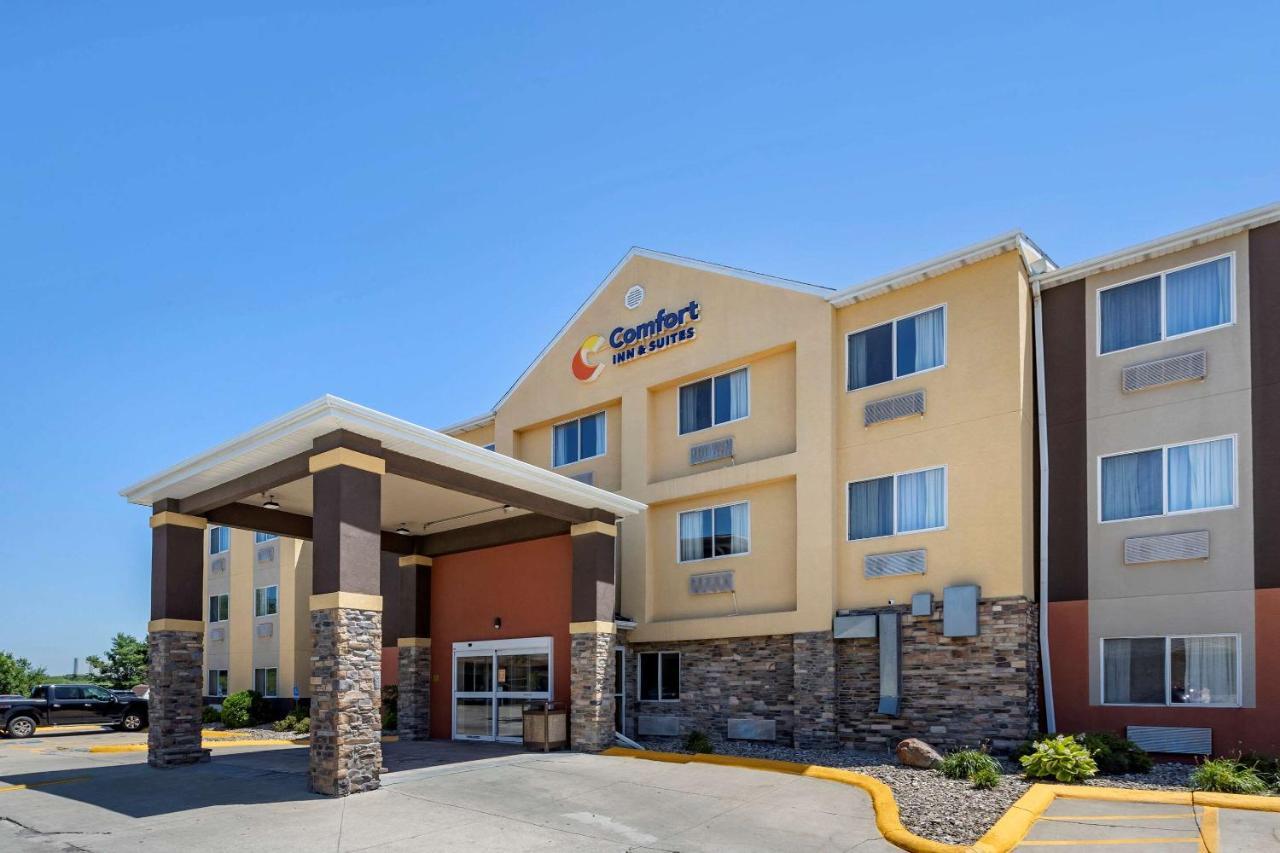 Comfort Inn & Suites Waterloo - Cedar Falls Exterior photo