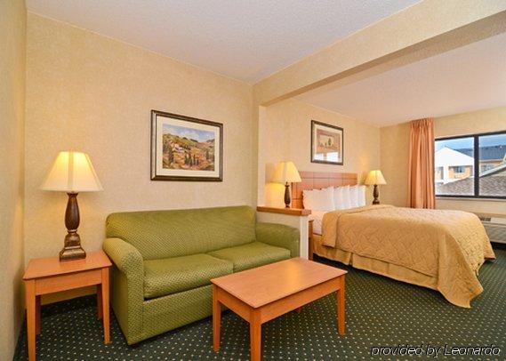 Comfort Inn & Suites Waterloo - Cedar Falls Room photo