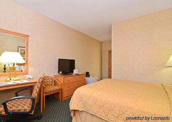 Comfort Inn & Suites Waterloo - Cedar Falls Room photo